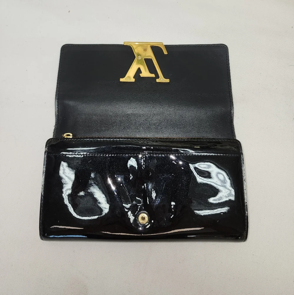 Authentic Louis Vuitton Louise Patent Leather Wallet With Dust Bag AND COA